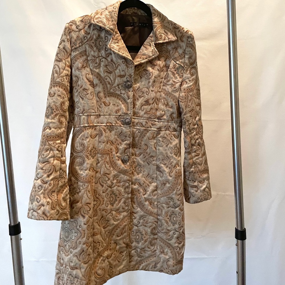 Chic Vintage Ninety Coat